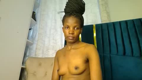 Snapshot of luckyy003 chatting on 10/23/25, 09:30 brielle online show from 10/23/25, 09:30