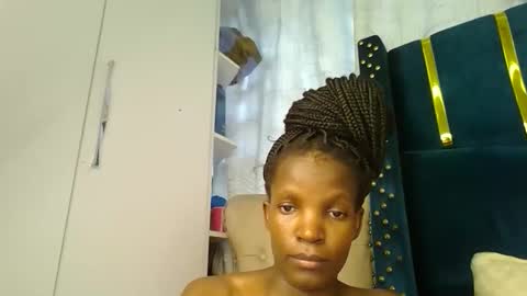 Snapshot of luckyy003 chatting on 11/11/25, 07:19 brielle online show from 11/11/25, 07:19