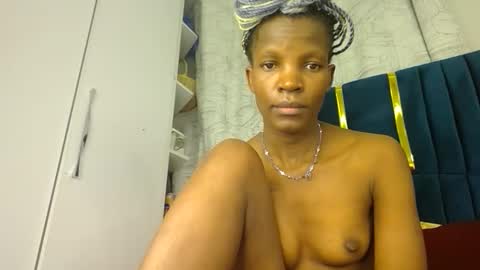 Snapshot of luckyy003 chatting on 11/30/25, 06:56 brielle online show from 11/30/25, 06:56