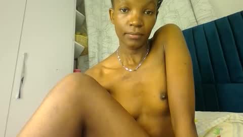 Snapshot of luckyy003 chatting on 12/03/25, 07:23 brielle online show from 12/03/25, 07:23