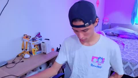 Lu Independent Model online show from 09/26/25, 09:19