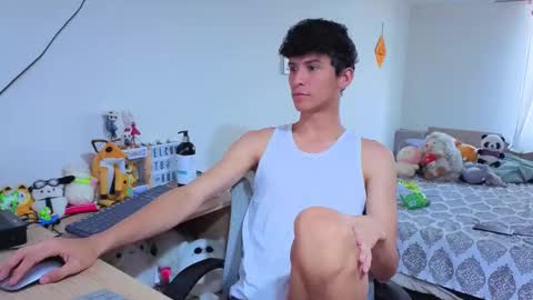 Lu Independent Model online show from 12/21/25, 09:33