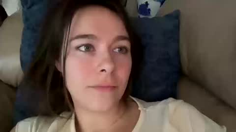 Snapshot of lucy12821 chatting on 10/17/25, 02:30 Lucy online show from 10/17/25, 02:30