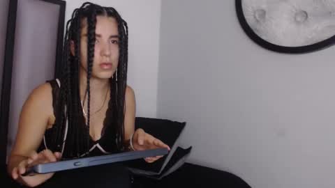 Snapshot of lucy__23 chatting on 12/02/25, 04:18 online show from 12/02/25, 04:18