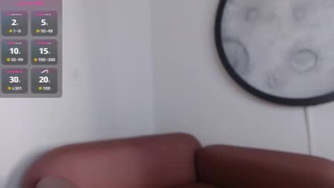 Snapshot of lucy__23 chatting on 12/14/25, 12:05 online show from 12/14/25, 12:05