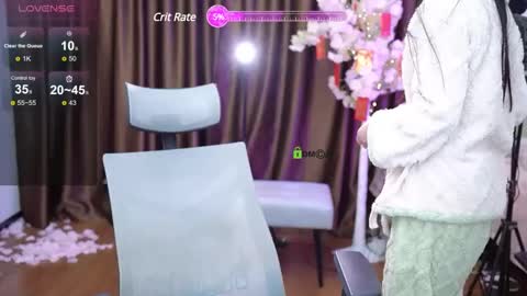 Snapshot of lucy__bb chatting on 02/04/25, 01:34 Lucy online show from 02/04/25, 01:34