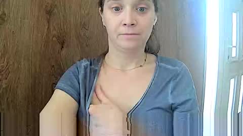 Snapshot of lucy_angel5 chatting on 02/11/25, 08:05 Lucy online show from 02/11/25, 08:05