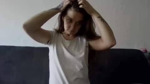 Snapshot of lucy_angel5 chatting on 02/04/26, 09:15 Lucy online show from 02/04/26, 09:15