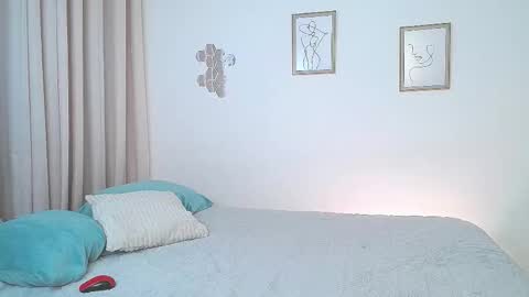 Lucia online show from 03/25/26, 12:38