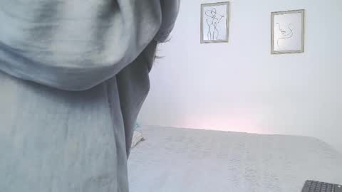 Lucia online show from 04/23/26, 10:45