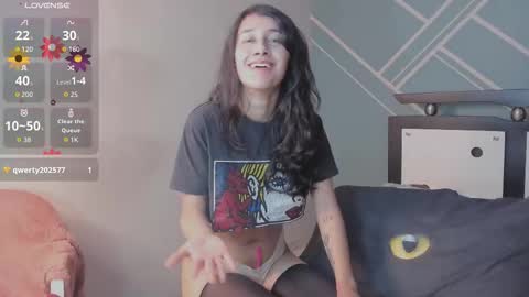 Lucy Herrera online show from 09/17/25, 01:40