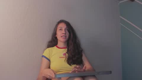 Lucy Herrera online show from 02/18/26, 12:06