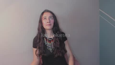 Lucy Herrera online show from 07/18/26, 11:41