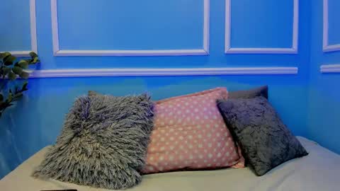 lucy_canel online show from 09/29/25, 11:37