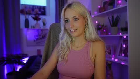 Cutie Lucy online show from 07/24/26, 06:17