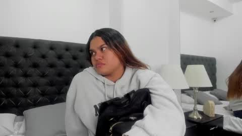 Snapshot of lucy_garzon chatting on 03/25/26, 11:49 lucy_garzon online show from 03/25/26, 11:49