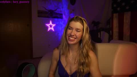 Snapshot of lucy_gooosey chatting on 02/07/25, 02:40 Lucy. online show from 02/07/25, 02:40