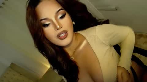    MONA    online show from 01/30/25, 09:14