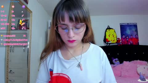 Snapshot of lucy_hess_ chatting on 12/04/24, 02:31 Lucy online show from 12/04/24, 02:31