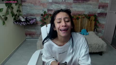 Luciana online show from 01/03/25, 07:27