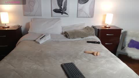 Luciana online show from 02/08/25, 09:24