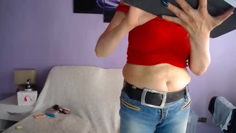  SleepyAbuela online show from 04/23/26, 01:35