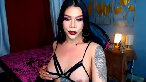 Snapshot of lucy_pearlcumxx chatting on 09/11/25, 03:45 Aliana online show from 09/11/25, 03:45