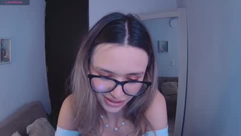 lucy online show from 09/16/25, 03:29