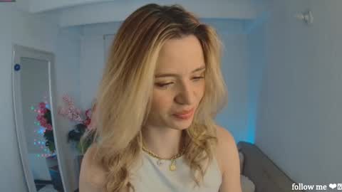 lucy online show from 01/08/26, 03:20