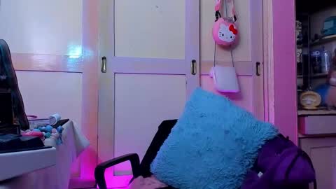 Snapshot of lucy_s3x chatting on 11/15/25, 06:55 Lulu online show from 11/15/25, 06:55