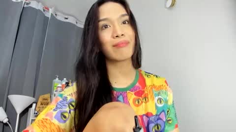 lucy_shane online show from 11/25/25, 08:58