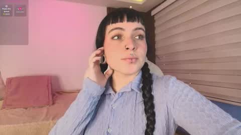Snapshot of lucy_smith7 chatting on 09/29/25, 08:02 Sofia  online show from 09/29/25, 08:02