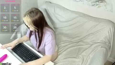 Snapshot of lucy_uiio chatting on 06/10/26, 09:19 Luna online show from 06/10/26, 09:19