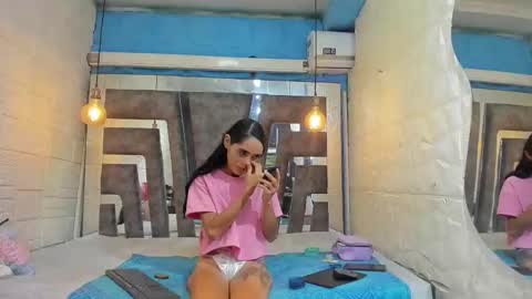 Lucy unlimit come back here  online show from 03/27/26, 03:23