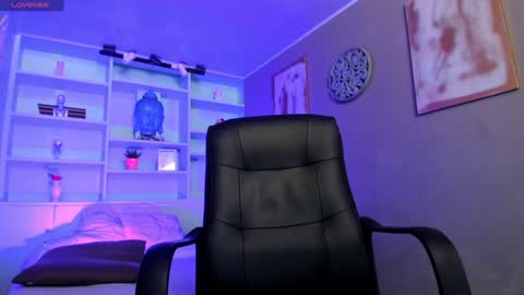 Lucy  online show from 02/07/25, 07:38