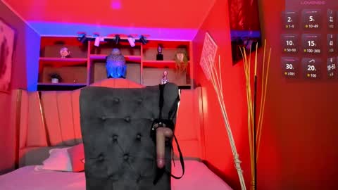 Lucy  online show from 11/12/25, 12:05