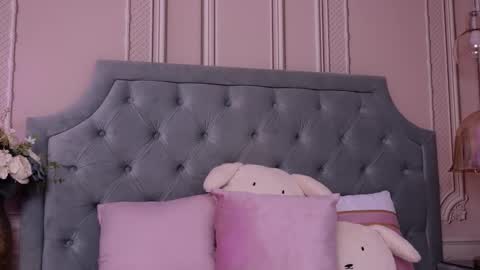 LucyAddison online show from 03/19/26, 04:38