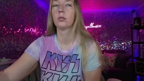 lucyallen4201 online show from 04/23/26, 10:14