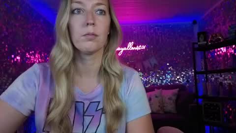 lucyallen4201 online show from 06/02/26, 01:51