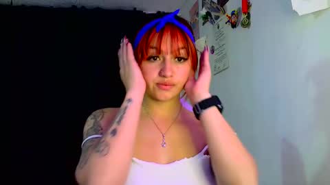 Snapshot of lucycherry__ chatting on 02/04/25, 03:00 LUCIA online show from 02/04/25, 03:00