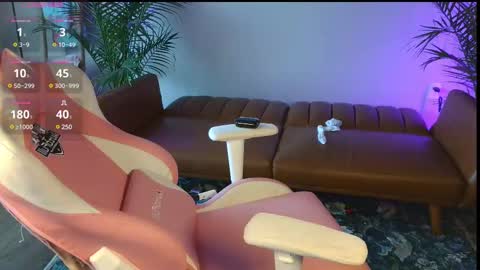 Snapshot of lucydelrey57 chatting on 03/11/25, 05:46 lucydelrey57 online show from 03/11/25, 05:46