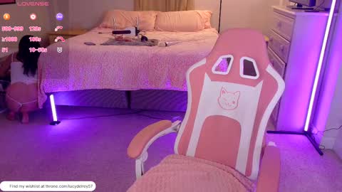 Snapshot of lucydelrey57 chatting on 11/20/25, 09:58 lucydelrey57 online show from 11/20/25, 09:58