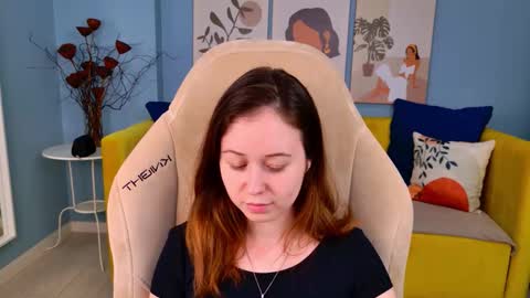 Lucy  online show from 02/20/26, 04:18