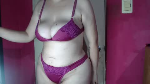 Lucy online show from 02/04/25, 02:17