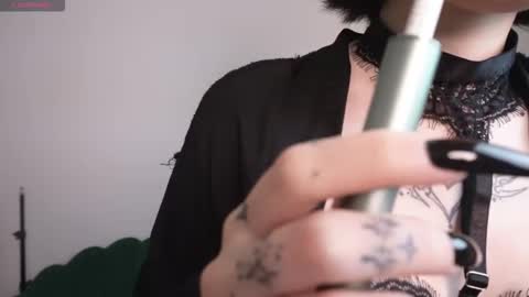 lucykitty_ online show from 12/15/25, 12:42