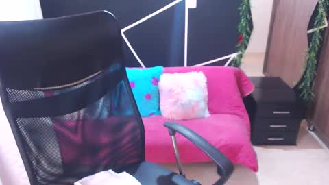 LUCY online show from 03/12/25, 07:06