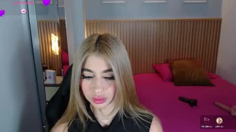 L U C Y  online show from 11/08/25, 12:16