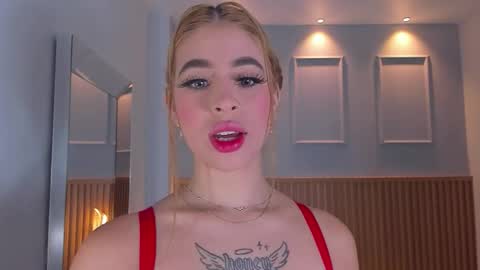 L U C Y  online show from 11/14/25, 12:48