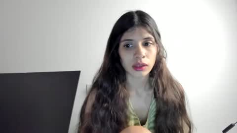 lucyportman online show from 04/09/26, 06:02