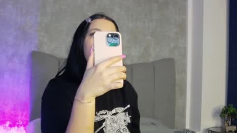 lucyrayy online show from 02/08/26, 08:01